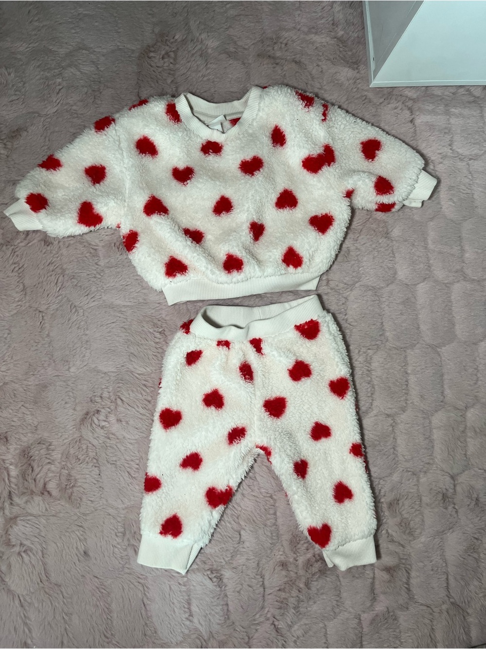Cat & Jack White Plush Pajama Set with Red Hearts